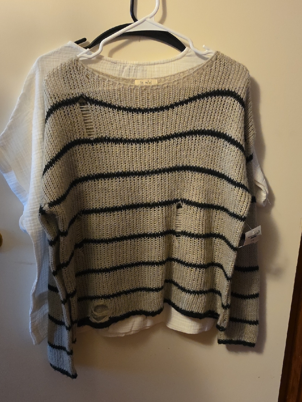 LA MIEL Grey Crewneck Sweater with Black Stripes